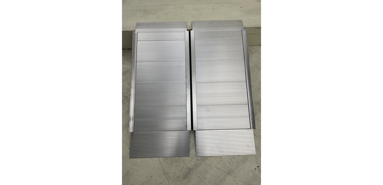 Aluminiumsrampe 400 kg længde 900 mm x bredde 760 mm foldbar MW Tools
