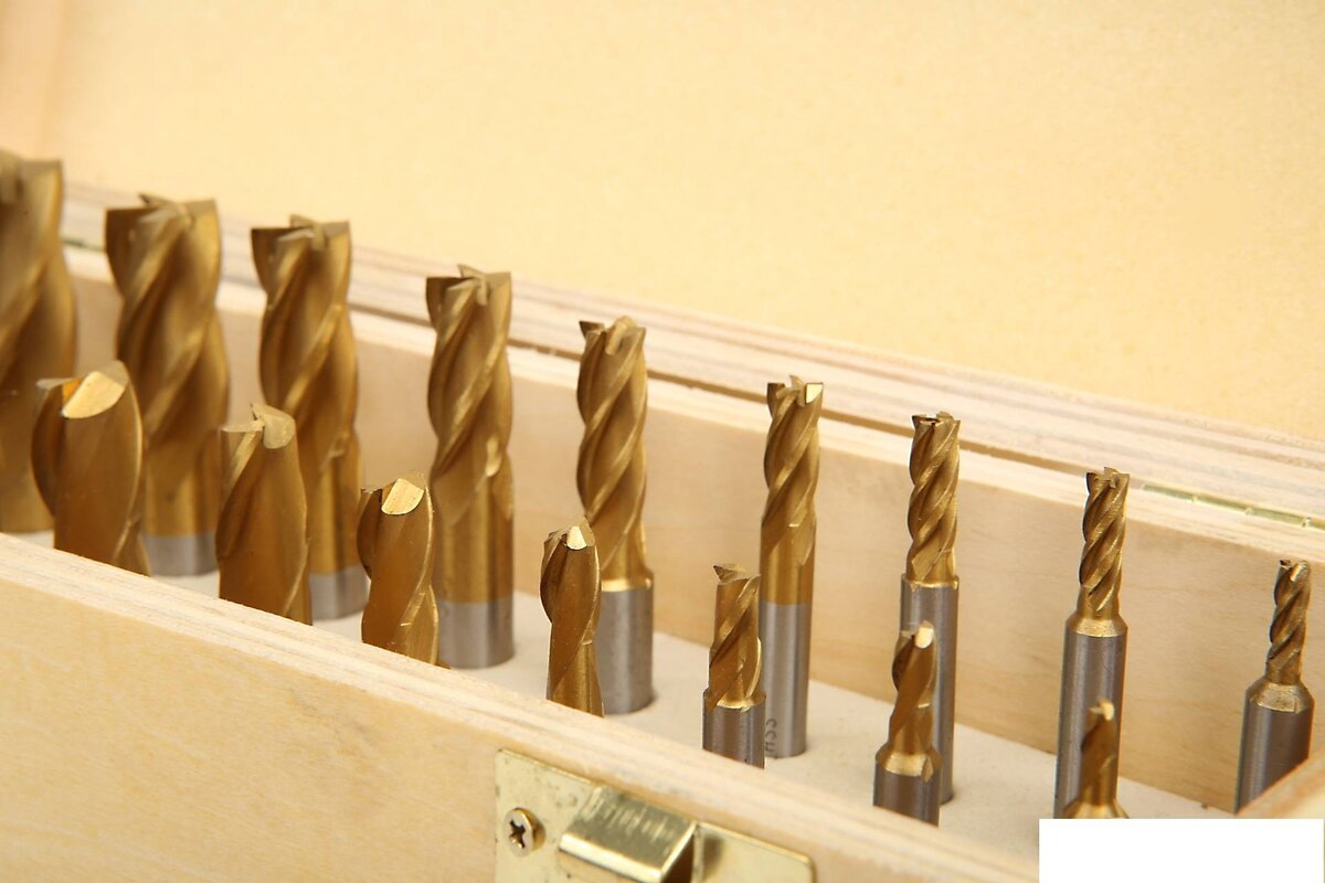 HBM 20 stykke HSS - Tinnbelagt fresesett Modell 1 HBM 20 stykke HSS - Tinnbelagt fresesett Modell 1