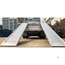 Sæt med faste aluminiumsramper 2000 kg 2000 x 320 mm brugbar bredde 260 mm MW Tools
