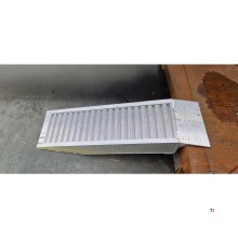 Sæt med korte ramper i aluminium 3000 kg 1260 x 300 mm brugbar bredde 240 mm MW Tools