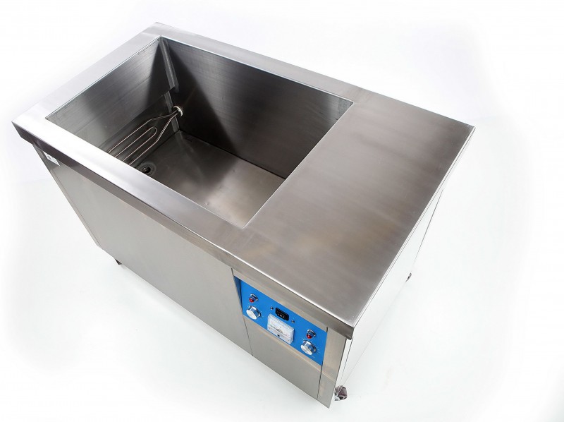 HBM industriel 40 liter ultralydsrenser 720W 12 transducere 230V 28 kHz 110°C HBM industriel 40 liter ultralydsrenser 720W 12 transducere 230V 28 kHz 110°C