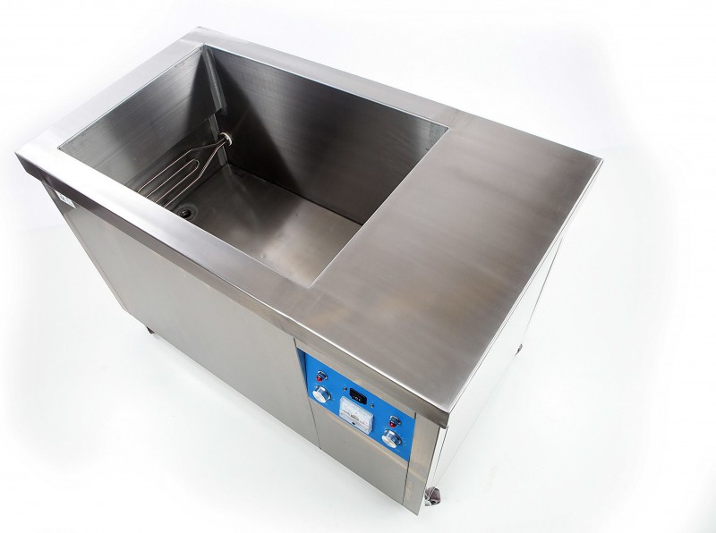 HBM Industriel Ultralydrenser 120 liter 1200 W 30 transducere 230 V 110 °C med afløb.