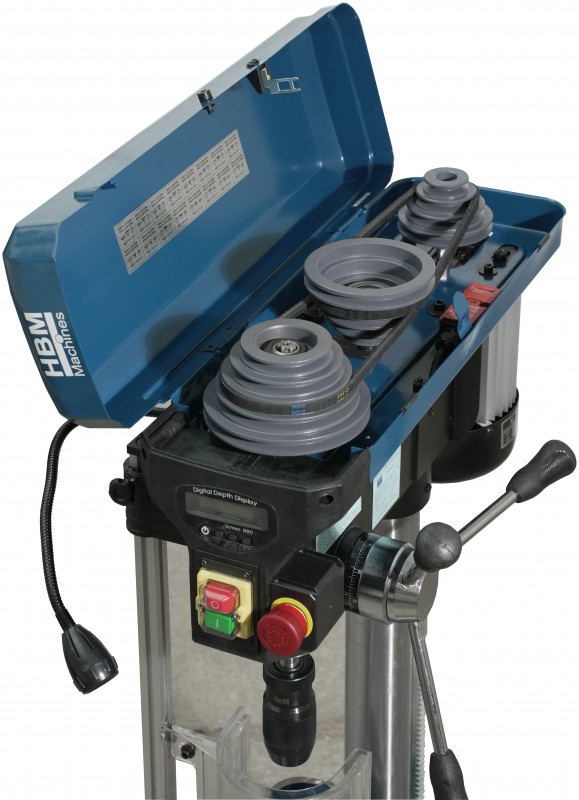 HBM 25 mm kolomboormachine met digitale diepte-uitlezing, 750 W, MC2, 230 V, voor metaal en staal HBM 25 mm kolomboormachine met digitale diepte-uitlezing, 750 W, MC2, 230 V, voor metaal en staal