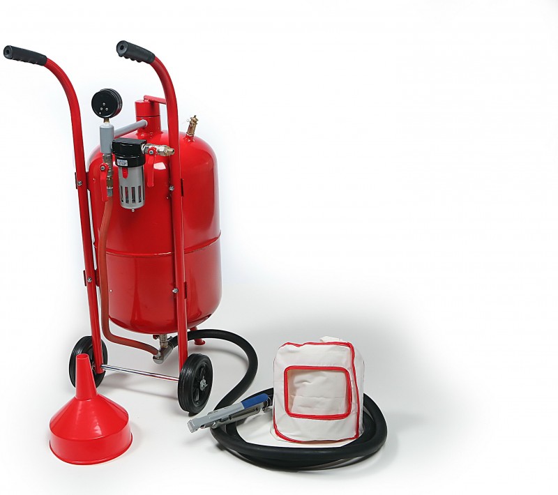 HBM SBC 10 Mobil sandblæsningskedel 40L 6 Bar 600 l/min 21 kg. HBM SBC 10 Mobil sandblæsningskedel 40L 6 Bar 600 l/min 21 kg.