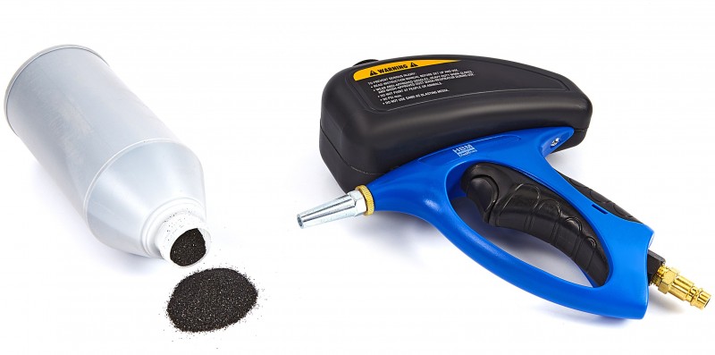 HBM Spot Straalpistool met 2 kg grit en 2 nozzles, luchtverbruik 160 l/min, nozzle 5 mm