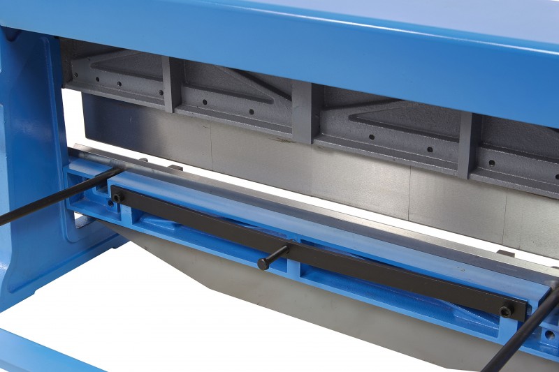 HBM 1015 mm Wals-, Zet- en Knipcombinatie 1 mm staal, 1,5 mm aluminium, 90° zethoek HBM 1015 mm Wals-, Zet- en Knipcombinatie 1 mm staal, 1,5 mm aluminium, 90° zethoek