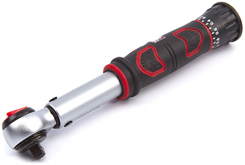 AOK 1/4 inch momentsleutel 1-5 Nm analoog met opbergkoffer
