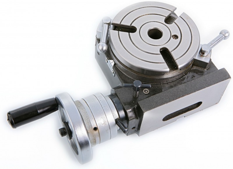 HBM Verdeeltafel 110 mm