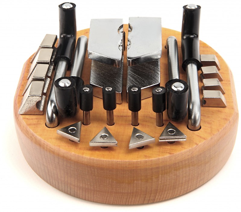 HBM Graveerkogel 125 mm met 34-delige Klemmenset HBM Graveerkogel 125 mm met 34-delige Klemmenset