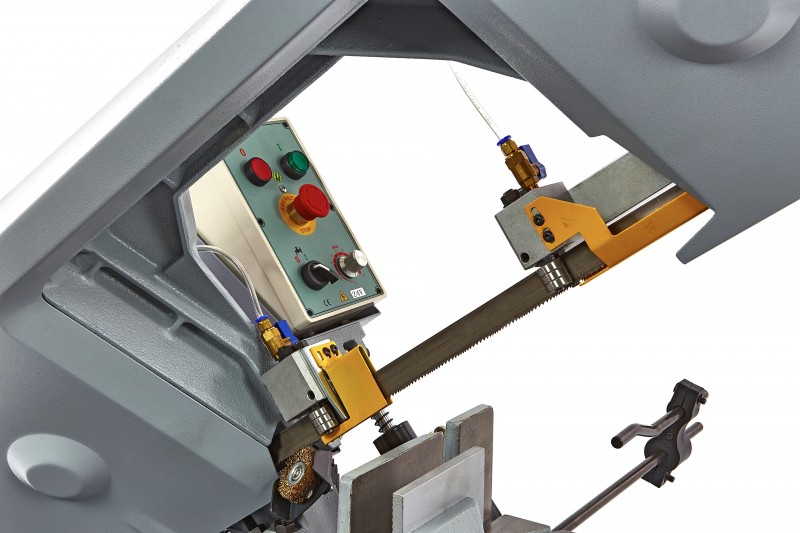 HBM 275 Vario metaalbandzaag, 1500 W, 230 V, kantelbaar, koelinstallatie, IP54, zaagcapaciteit tot 225 mm
