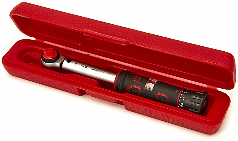 AOK momentsleutel 1/4 inch 3-15 Nm met opbergkoffer, lengte 19,3 cm, nauwkeurigheid 4% AOK momentsleutel 1/4 inch 3-15 Nm met opbergkoffer, lengte 19,3 cm, nauwkeurigheid 4%