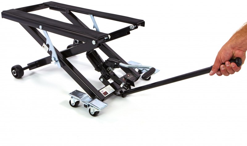 HBM Universel mobil motorlift sort, bæreevne 500 kg, platform 68 x 37 cm, 4 højder. HBM Universel mobil motorlift sort, bæreevne 500 kg, platform 68 x 37 cm, 4 højder.
