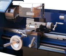 HBM mini metaldrejebænk 180 x 300 mm, 300 W, 230 V, 2500 rpm, 20 mm gennemgang, 37 kg.