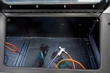 HBM SBC 880 Dubbele Straalcabine met 2 afzuigers, 8 bar, 195 kg
