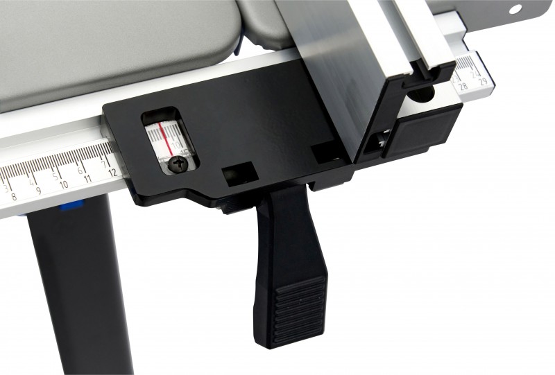 HBM 250 mm cirkelsavbord med 2 sideborde, 2000 W, 230 V, savklinge 5000 rpm, savdybde 85 mm, 20 kg. HBM 250 mm cirkelsavbord med 2 sideborde, 2000 W, 230 V, savklinge 5000 rpm, savdybde 85 mm, 20 kg.