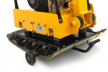 HBM Professionele 13 PK Reversible Trilplaat 820 x 650 mm 38 kN incl. Wielenset en Bestrating Beschermplaat