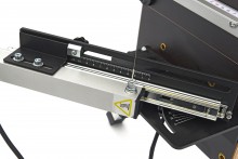 HBM 200 W schuimsnijder met poten, 1370 mm snijlengte, 230 V, 90° snijhoek