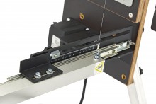 HBM 200W schuimsnijder met poten en zijbladen, 1370 mm snijlengte, 230V, 0,5 mm snijdraad