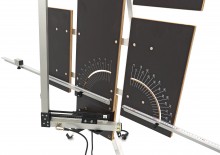 HBM 200W schuimsnijder met poten en zijbladen, 1370 mm snijlengte, 230V, 0,5 mm snijdraad