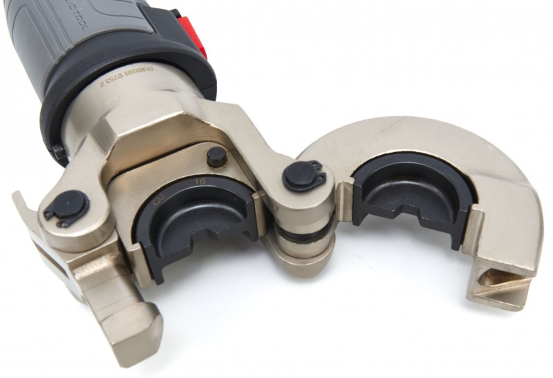 HBM hydraulische kabelkrimptang set 16-300 mm² 60 kN op accu, 18 V, 4 Ah, incl. opbergkoffer HBM hydraulische kabelkrimptang set 16-300 mm² 60 kN op accu, 18 V, 4 Ah, incl. opbergkoffer