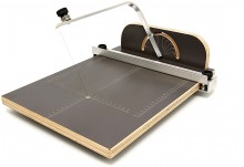 HBM piepschuimsnijder 18 W verstelbaar en kantelbaar, snijhoogte 154 mm, 400 °C, 230 V
