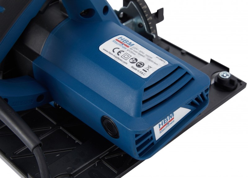 HBM vandkølet sten håndsavmaskine 1400 W, savklinge 125 mm, 45°, snitdybde 30 mm, 230 V HBM vandkølet sten håndsavmaskine 1400 W, savklinge 125 mm, 45°, snitdybde 30 mm, 230 V