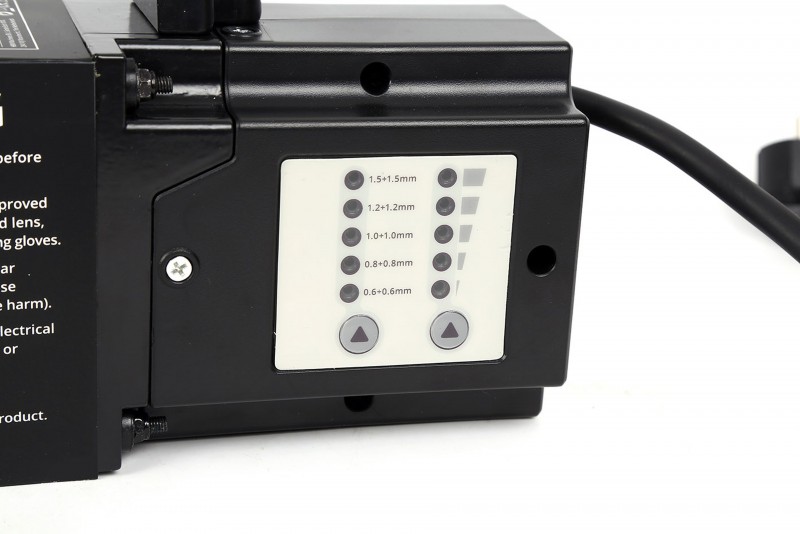 HBM puntlasapparaat 1,5 + 1,5 mm | 230 V, 160A, draagbaar, display, RVS en staal HBM puntlasapparaat 1,5 + 1,5 mm | 230 V, 160A, draagbaar, display, RVS en staal