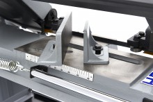 HBM metaallintzaag 375 W, 1.420 rpm, zaagcapaciteit 112,5 mm rond, 100 x 150 mm rechthoek, 200 Sl/Min