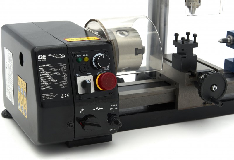 HBM mini metaaldraaibank 140 x 250 compact BF 150 W 230 V, draaidiameter 140 mm HBM mini metaaldraaibank 140 x 250 compact BF 150 W 230 V, draaidiameter 140 mm