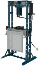 HBM værkstedspres 40 ton, cylinderslag 180 mm, rækkevidde 0-948 mm, 235 kg. HBM værkstedspres 40 ton, cylinderslag 180 mm, rækkevidde 0-948 mm, 235 kg.