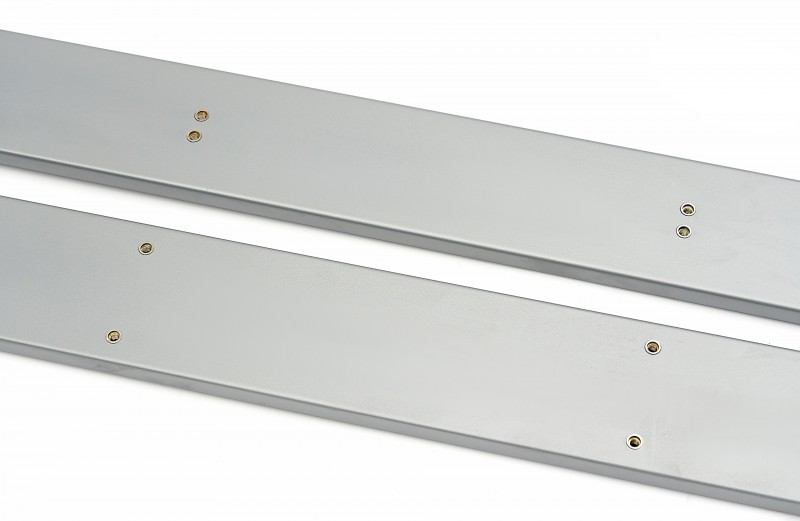HBM Deluxe Koppelstukkenset voor hoekopstelling 195,5 cm, 10 cm breed, 1,8 mm voor gereedschapsborden en werkplaatskasten HBM Deluxe Koppelstukkenset voor hoekopstelling 195,5 cm, 10 cm breed, 1,8 mm voor gereedschapsborden en werkplaatskasten