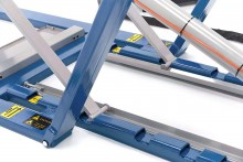 HBM 2.500 kg poetsbrug, autobrug, bandenbrug, verstelbaar, extra laag, voetpedaal, 6 standen, 8,5 bar
