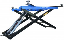 HBM hydraulische verrijdbare autpoetsbrug 2800 kg