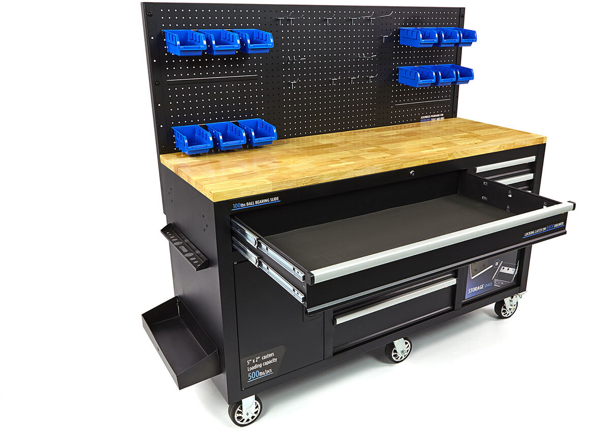  HBM 158 cm. 10 laatikkotyöpöytä ovella ja takaseinällä