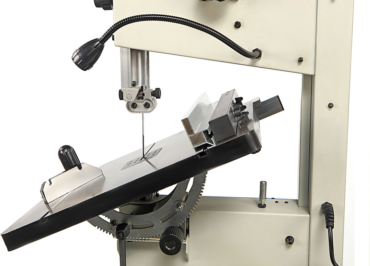 HBM 300 Profi Houtlintzaagmachine