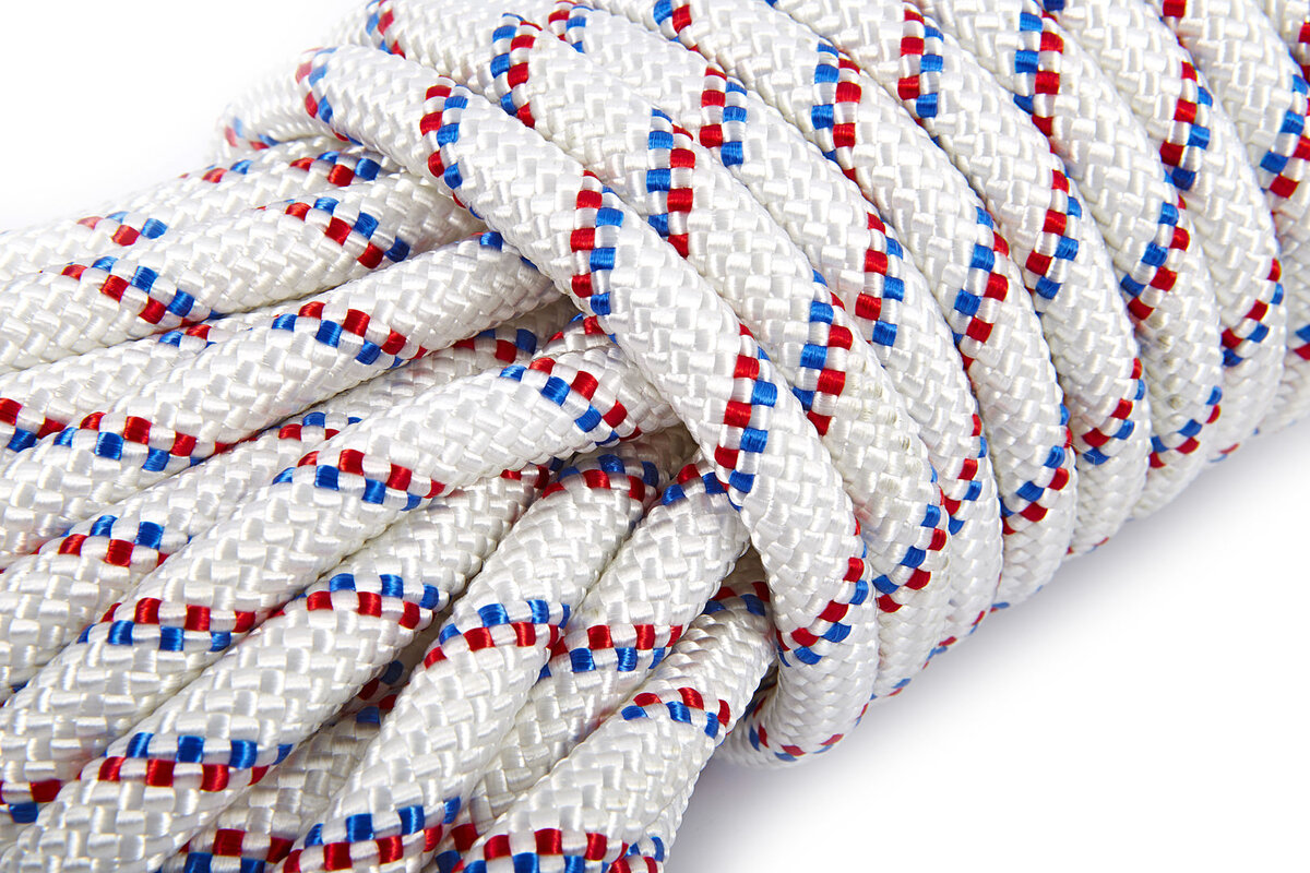 HBM 20 meters of rope 10 mm. 1500 kg. capacity.