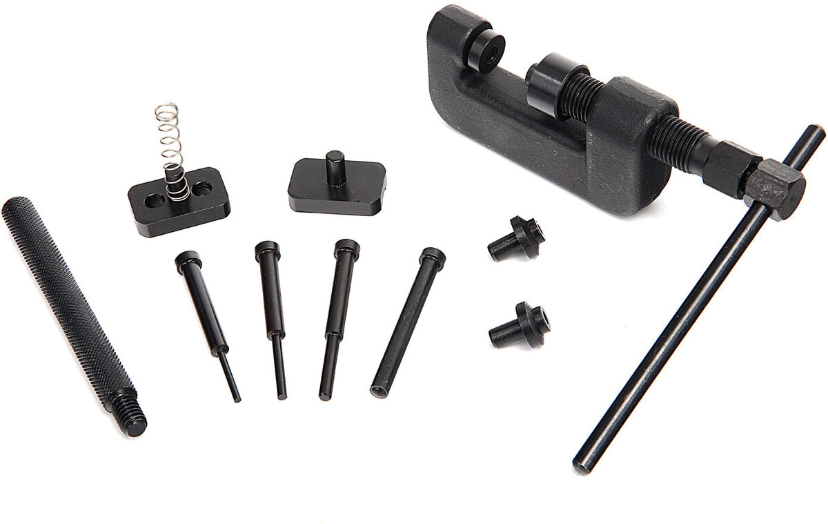 HBM 12-piece chain tool and latch set