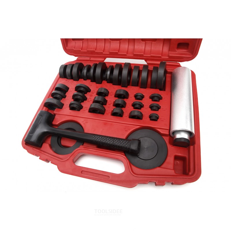 HBM 37-piece wheel bearing and gasket disassembly set including non-recoil hammer