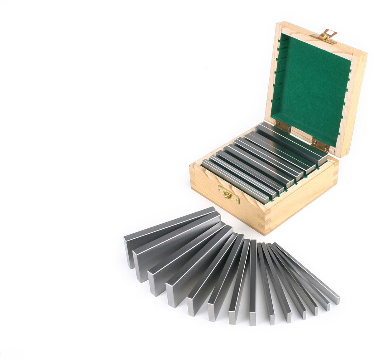 HBM 7 stk Parallell sett Modell 1