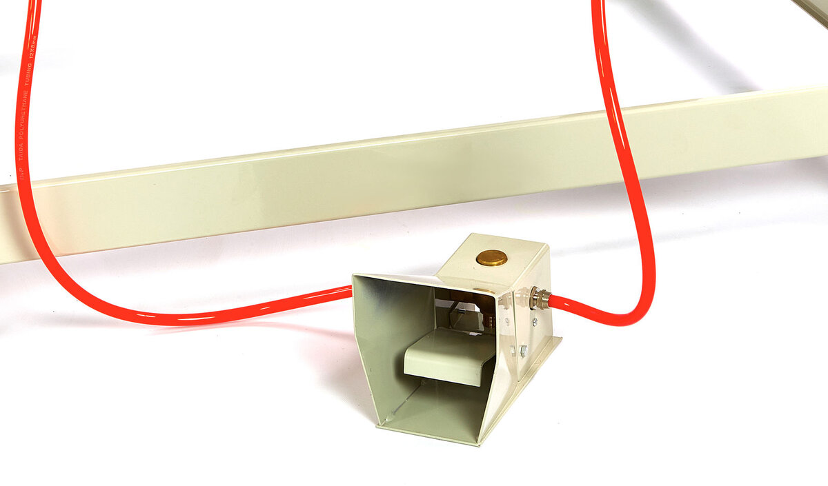 HBM sbc 990 blast cabin with ce extraction