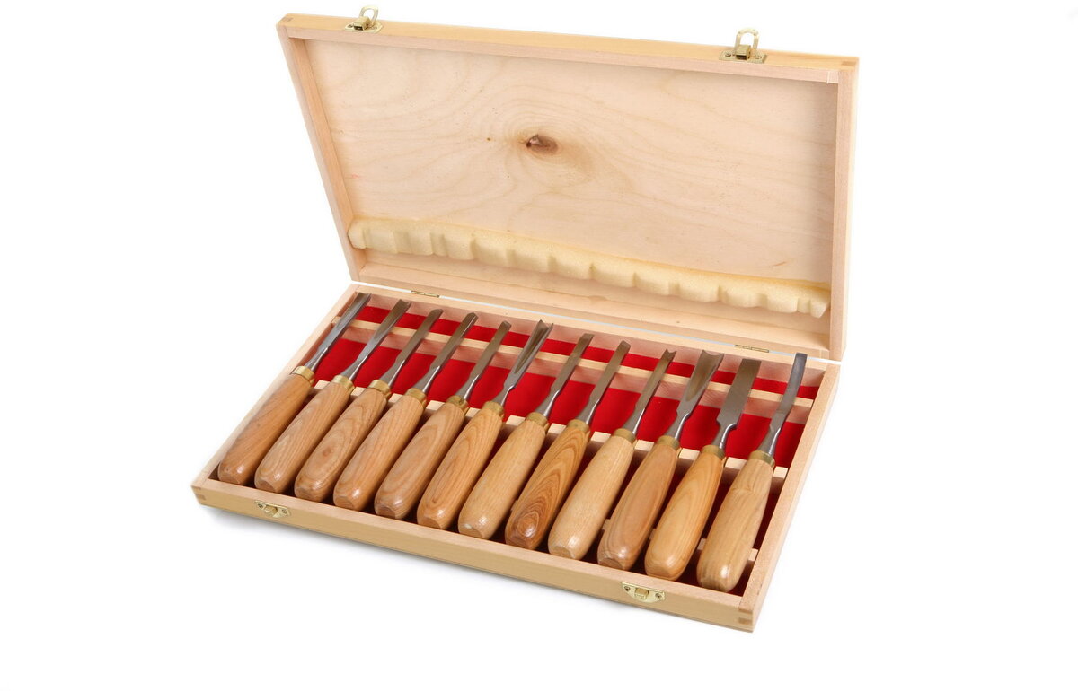 Hbm 12-delat träsnideri