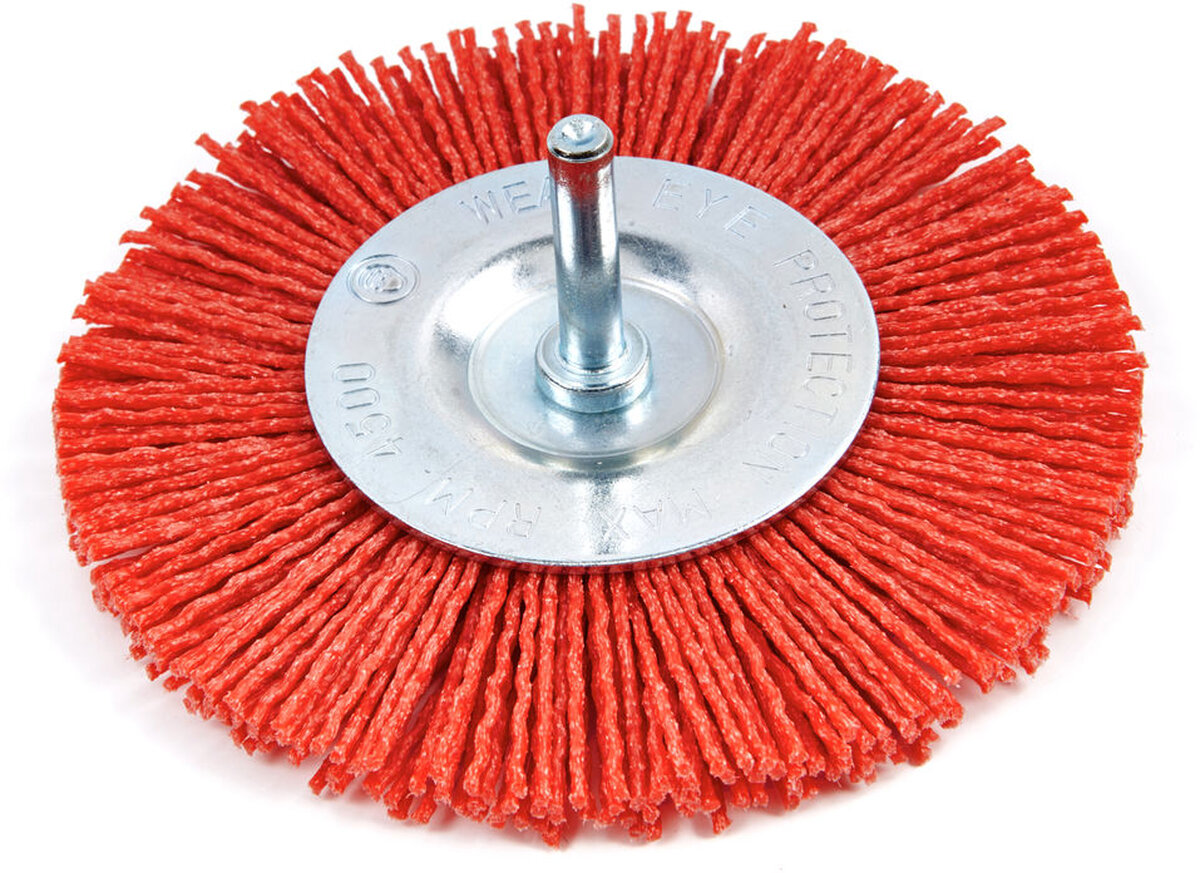 HBM 100-mm-Nylonbürste, Schleifbürste mit 6-mm-Aufsatz