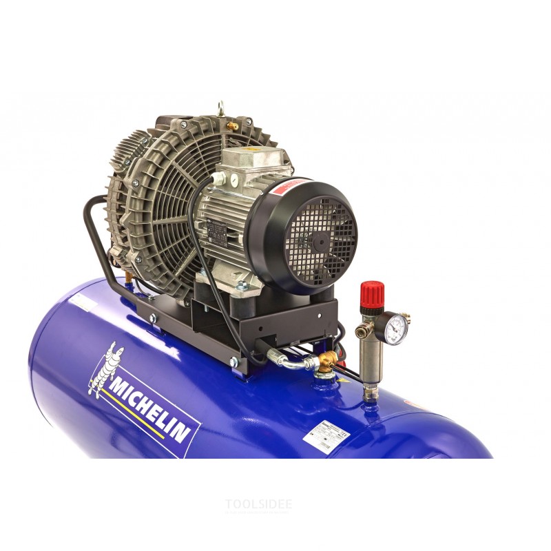 Michelin 5,5 hk 300 liter direkte drev kompressor sts300 / 800