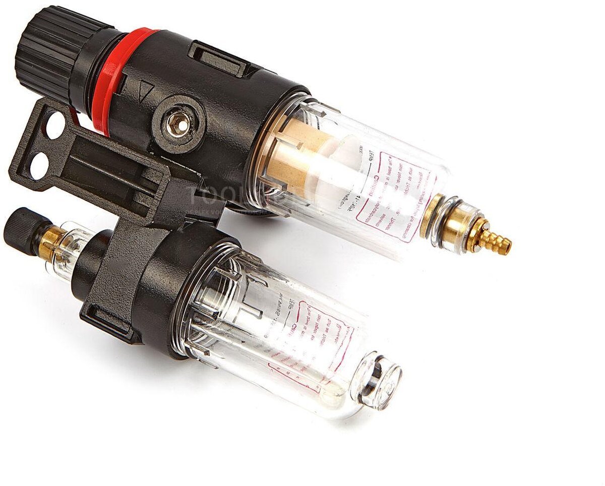 HBM avfukter, trykkregulator og oljeverngjennomføringsmodell 2