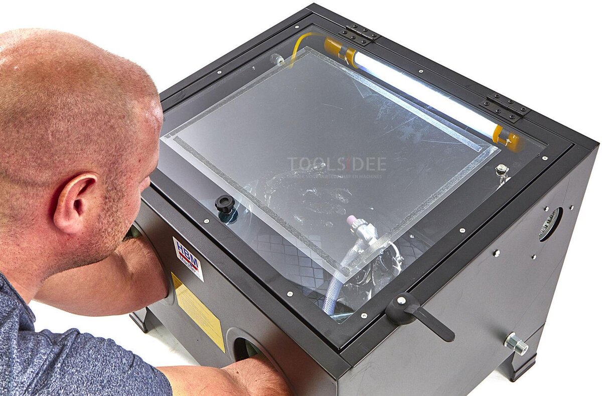 HBM SBC 90 Blast Cabin musta