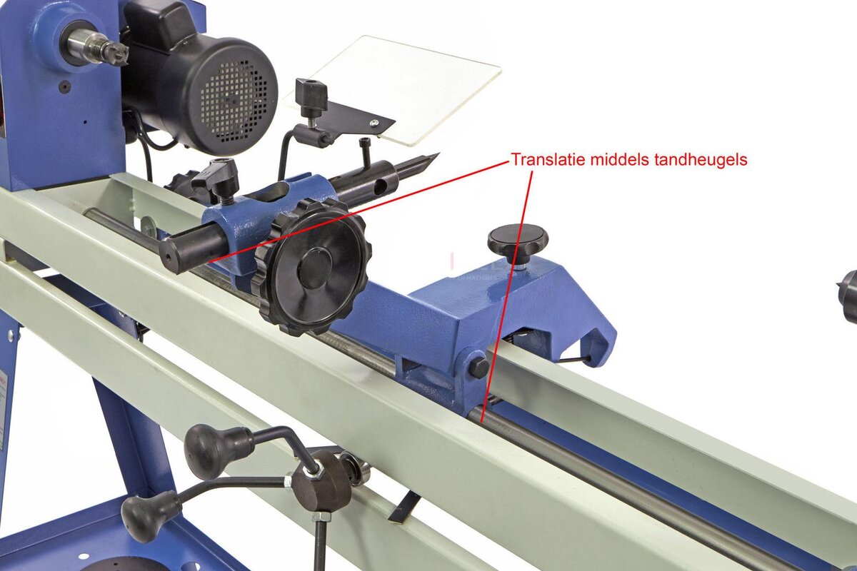 HBM 1100 Variabel tre dreiebenk med kopimaskin HBM 1100 Variabel tre dreiebenk med kopimaskin